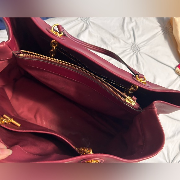 Tory Burch Tote Bag - Picture 2 of 6